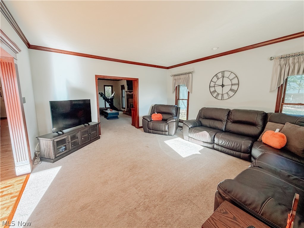 1079 Darrell Drive NE New Philadelphia OH 44663