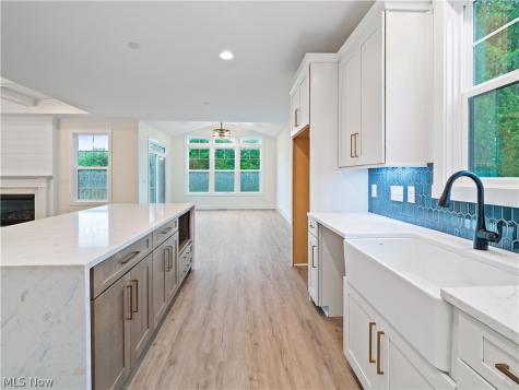 S/l 32 Brookside Lane North Ridgeville OH 44039