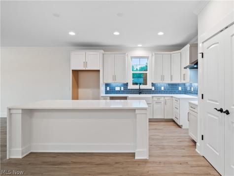 S/l 32 Brookside Lane North Ridgeville OH 44039