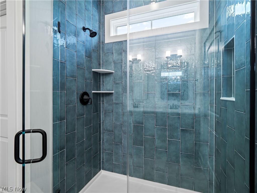 S/l 32 Brookside Lane North Ridgeville OH 44039