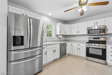 33973 Lincoln Avenue North Ridgeville OH 44039