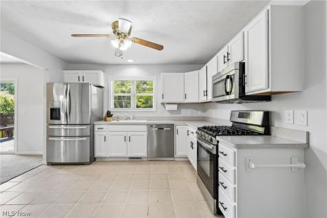 33973 Lincoln Avenue North Ridgeville OH 44039