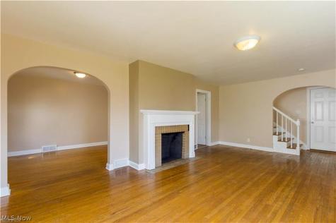 1341 Ridgeway Place NW Canton OH 44709