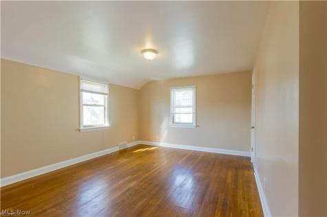 1341 Ridgeway Place NW Canton OH 44709