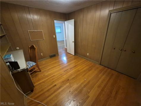 6697 Greenbriar Drive Parma Heights OH 44130