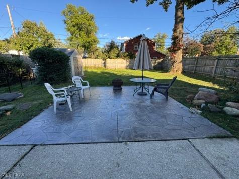 6697 Greenbriar Drive Parma Heights OH 44130