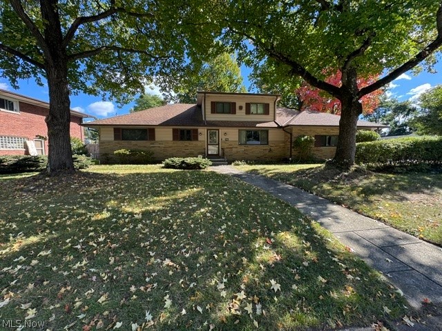 6697 Greenbriar Drive Parma Heights OH 44130