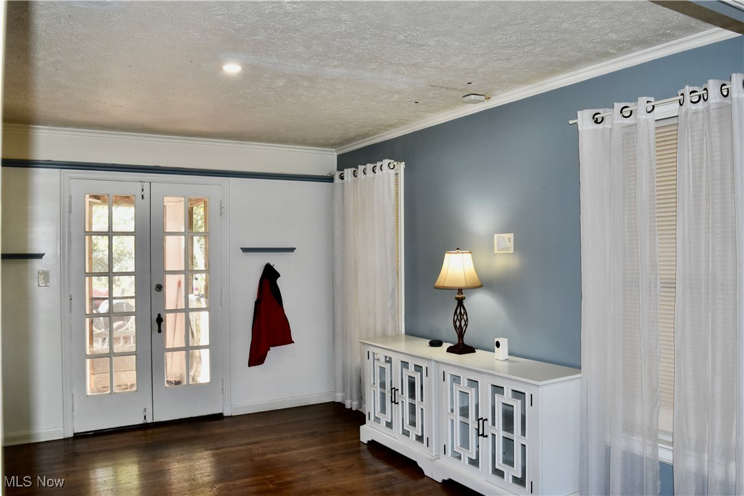 16252 Oakhill Road Cleveland Heights OH 44112