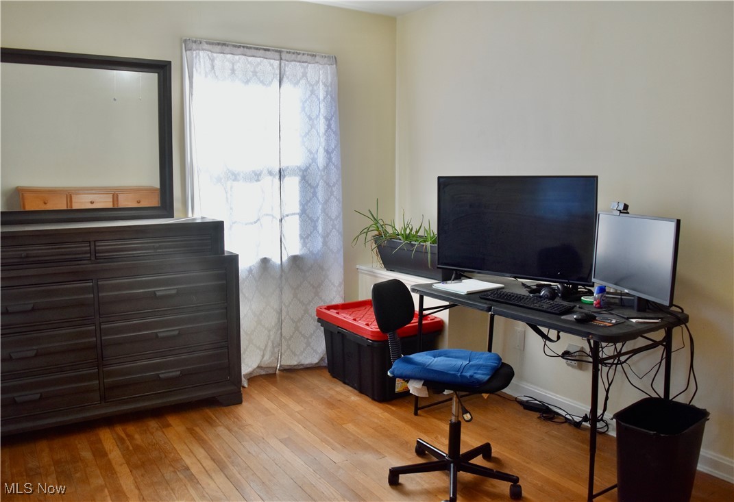 16252 Oakhill Road Cleveland Heights OH 44112