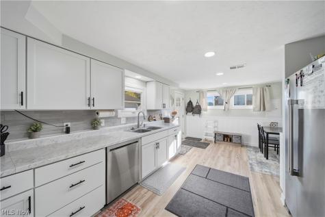 1725 Pike Parkway Streetsboro OH 44241