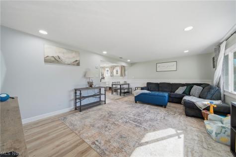 1725 Pike Parkway Streetsboro OH 44241