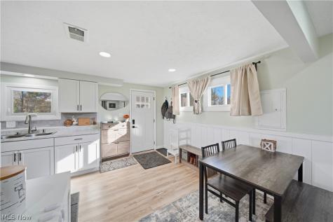 1725 Pike Parkway Streetsboro OH 44241