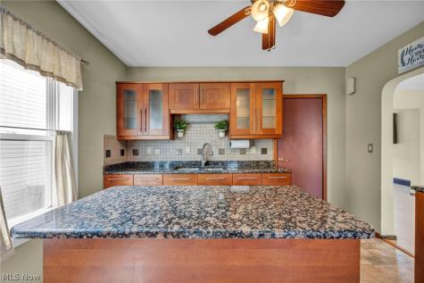 4301 Gamma Avenue Newburgh Heights OH 44105
