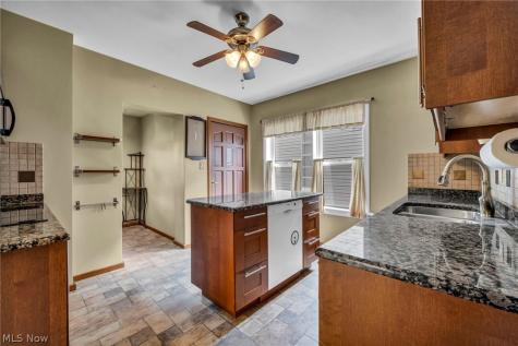 4301 Gamma Avenue Newburgh Heights OH 44105