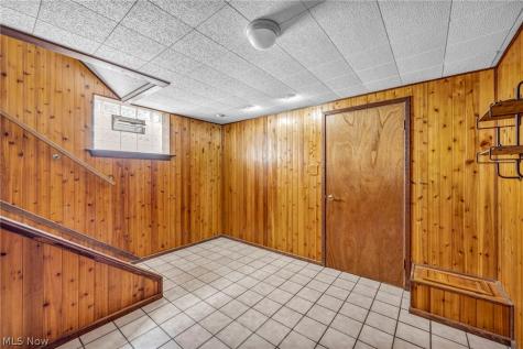 4301 Gamma Avenue Newburgh Heights OH 44105