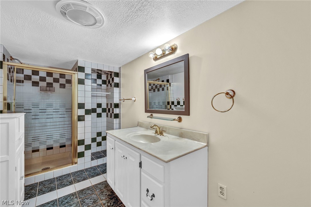 4301 Gamma Avenue Newburgh Heights OH 44105