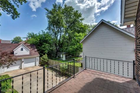 4301 Gamma Avenue Newburgh Heights OH 44105