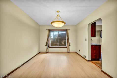 4301 Gamma Avenue Newburgh Heights OH 44105