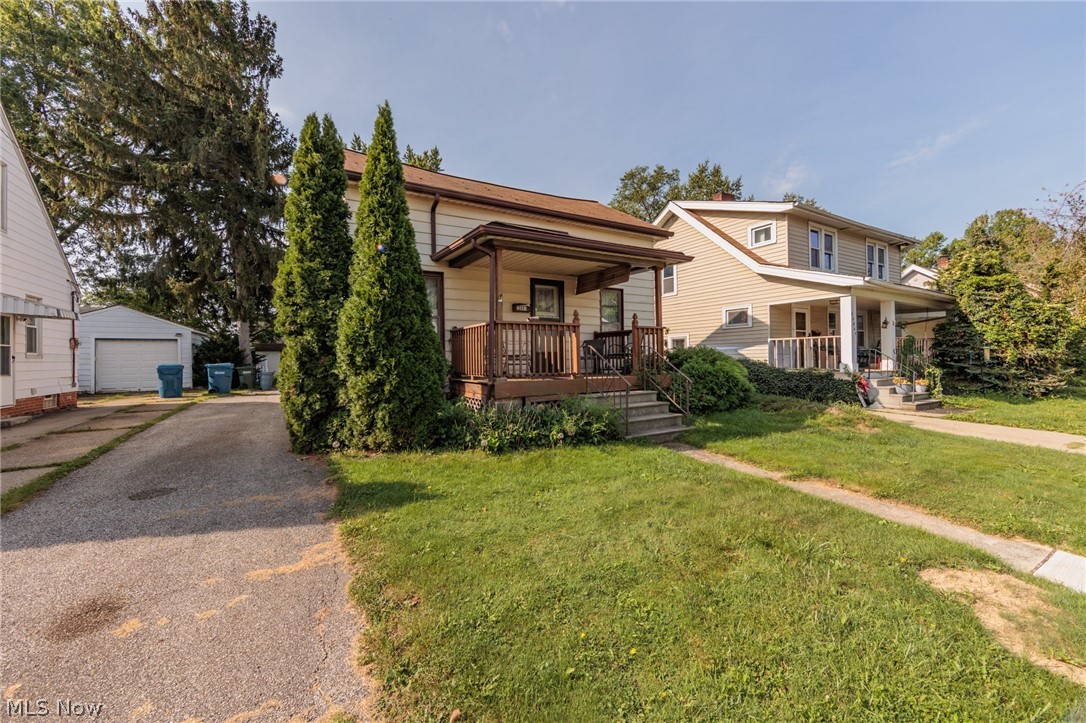 20861 Woodstock Avenue Fairview Park OH 44126