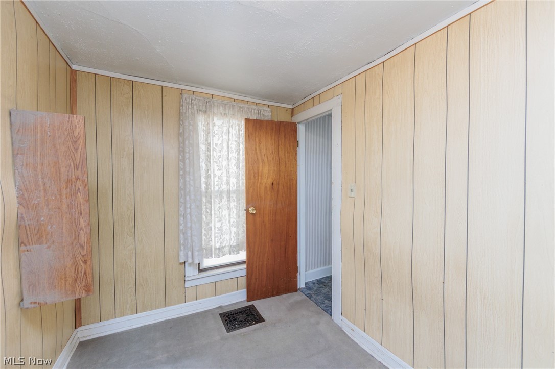 20861 Woodstock Avenue Fairview Park OH 44126