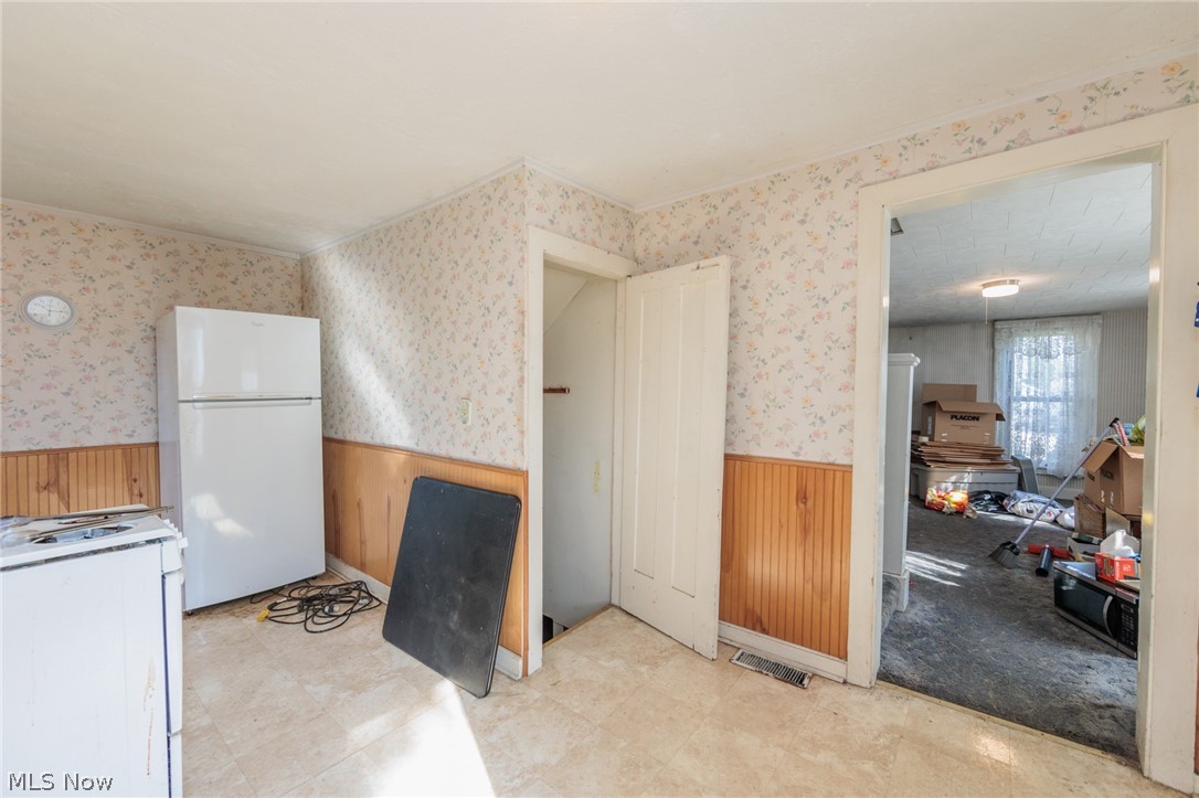 20861 Woodstock Avenue Fairview Park OH 44126