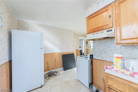20861 Woodstock Avenue Fairview Park OH 44126