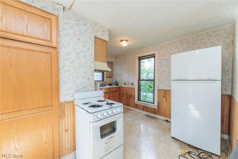 20861 Woodstock Avenue Fairview Park OH 44126