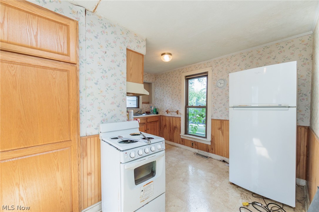 20861 Woodstock Avenue Fairview Park OH 44126