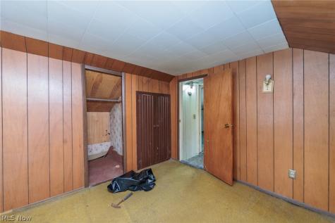 20861 Woodstock Avenue Fairview Park OH 44126