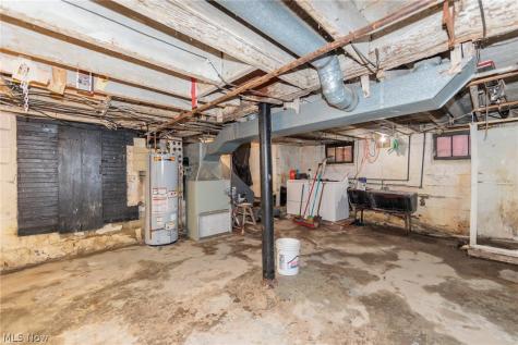 20861 Woodstock Avenue Fairview Park OH 44126