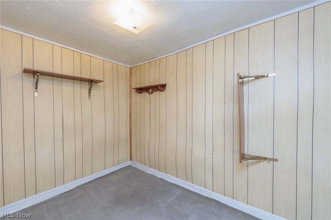 20861 Woodstock Avenue Fairview Park OH 44126