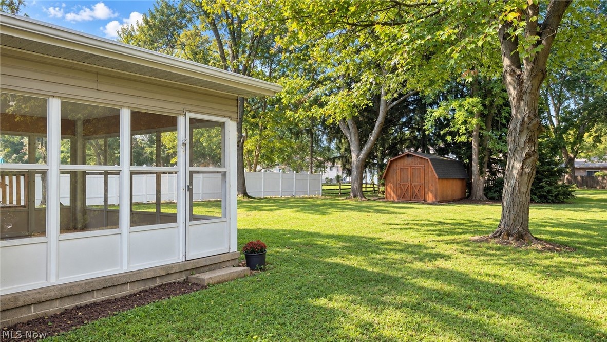 6820 Chadbourne Drive North Olmsted OH 44070