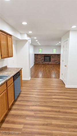 6820 Chadbourne Drive North Olmsted OH 44070