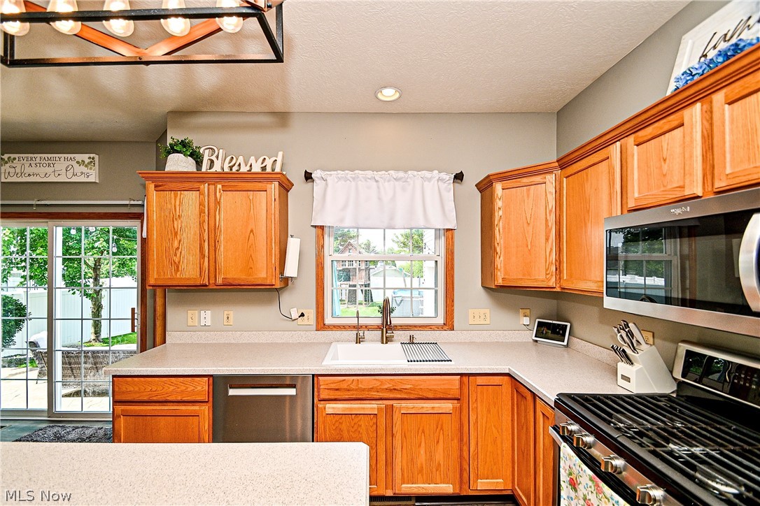 1295 Cheverton Avenue Louisville OH 44641