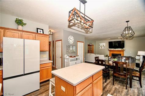 1295 Cheverton Avenue Louisville OH 44641