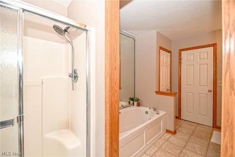 1295 Cheverton Avenue Louisville OH 44641