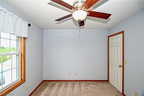 1295 Cheverton Avenue Louisville OH 44641