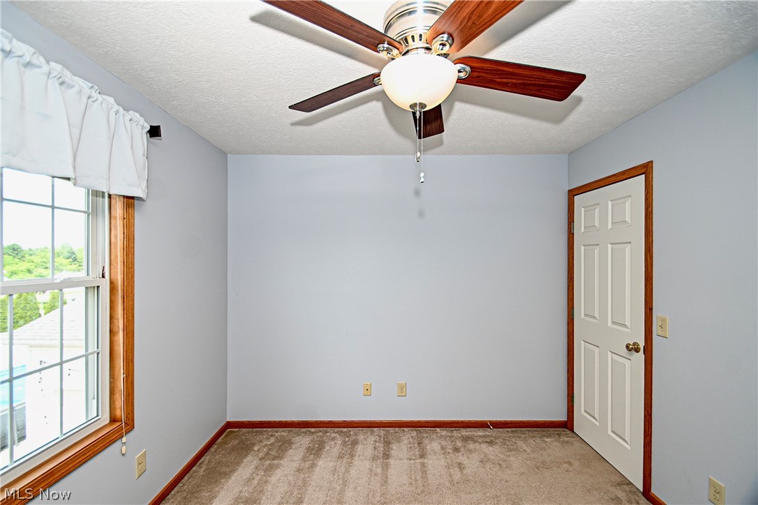 1295 Cheverton Avenue Louisville OH 44641