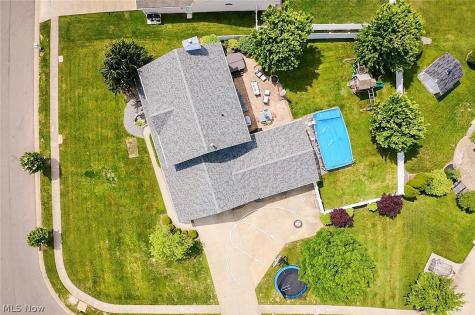 1295 Cheverton Avenue Louisville OH 44641