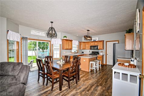 1295 Cheverton Avenue Louisville OH 44641