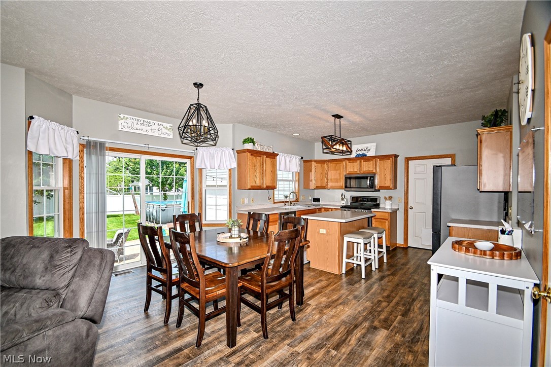 1295 Cheverton Avenue Louisville OH 44641