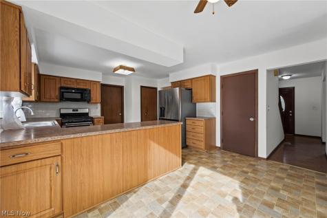 1048 Sherwood Drive Macedonia OH 44056