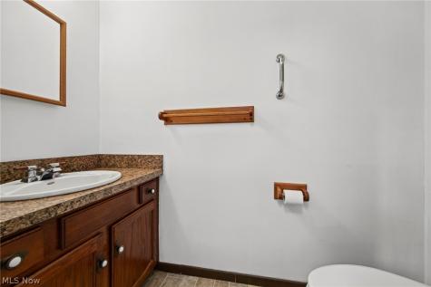 1048 Sherwood Drive Macedonia OH 44056