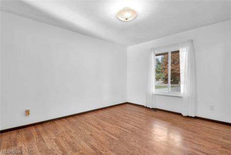 1048 Sherwood Drive Macedonia OH 44056