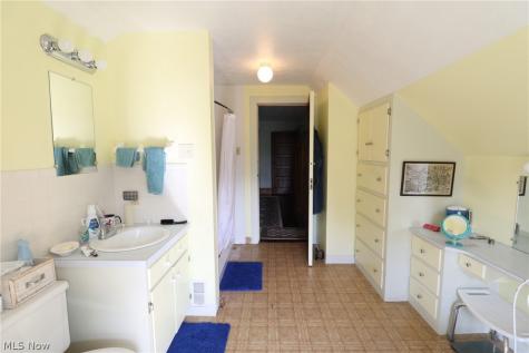 13912 Kauffman Avenue Sterling OH 44276