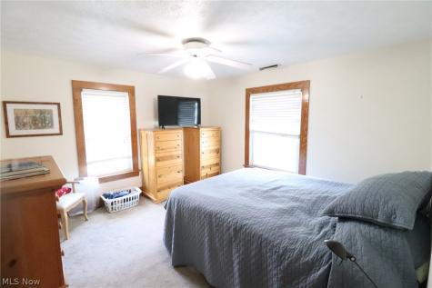 13912 Kauffman Avenue Sterling OH 44276