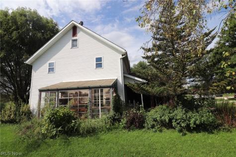 13912 Kauffman Avenue Sterling OH 44276