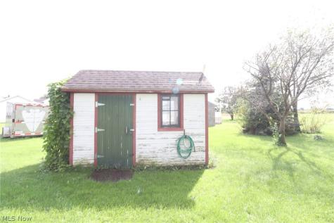 13912 Kauffman Avenue Sterling OH 44276
