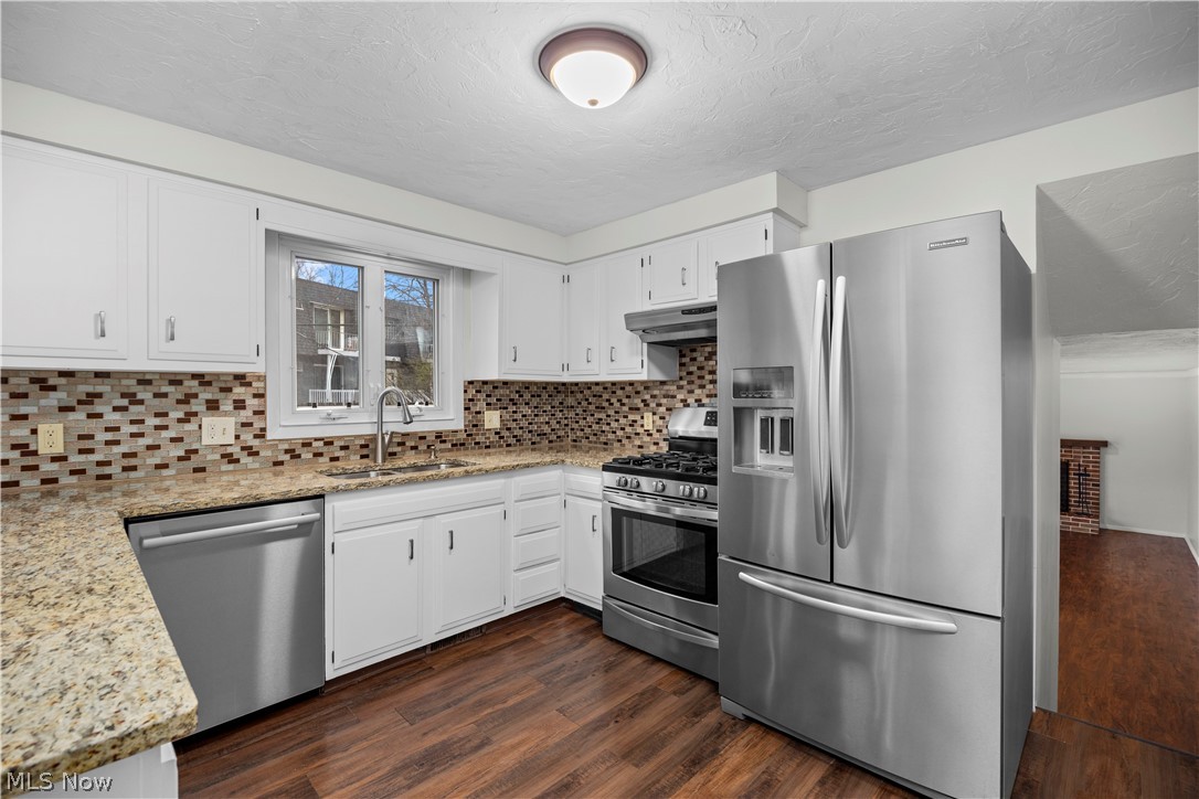 4004 Washington Avenue Lorain OH 44052