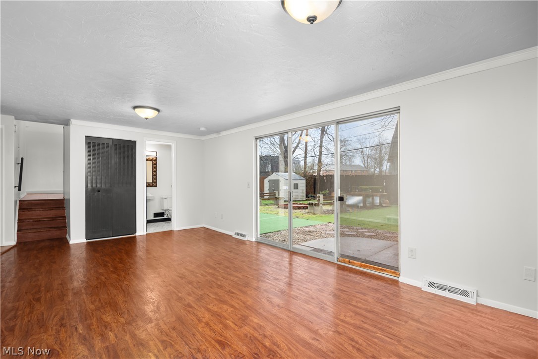 4004 Washington Avenue Lorain OH 44052